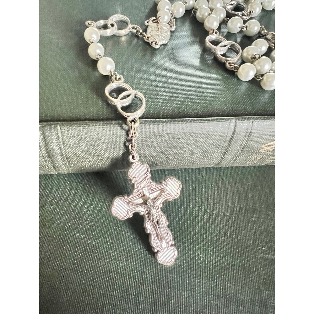 Edizioni Musei Vaticani Rosary Os Pearl White Good